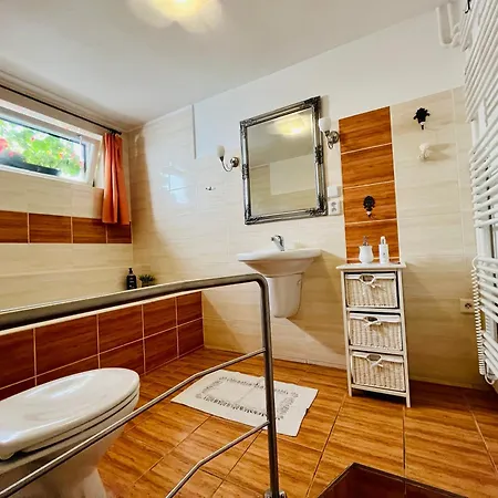 Relaxacni Vera S Ubytovanim Πανσιόν Valtice
