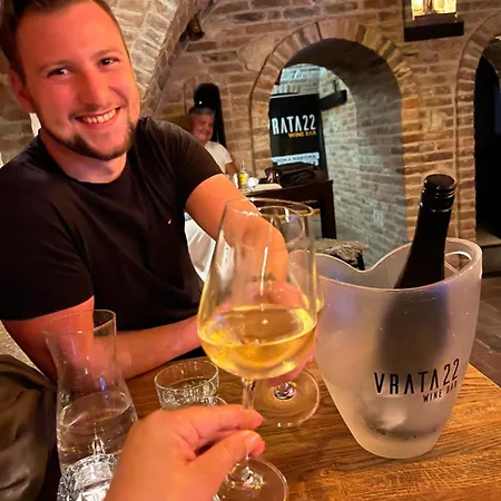 Relaxační Vera S Ubytováním Pensión Valtice